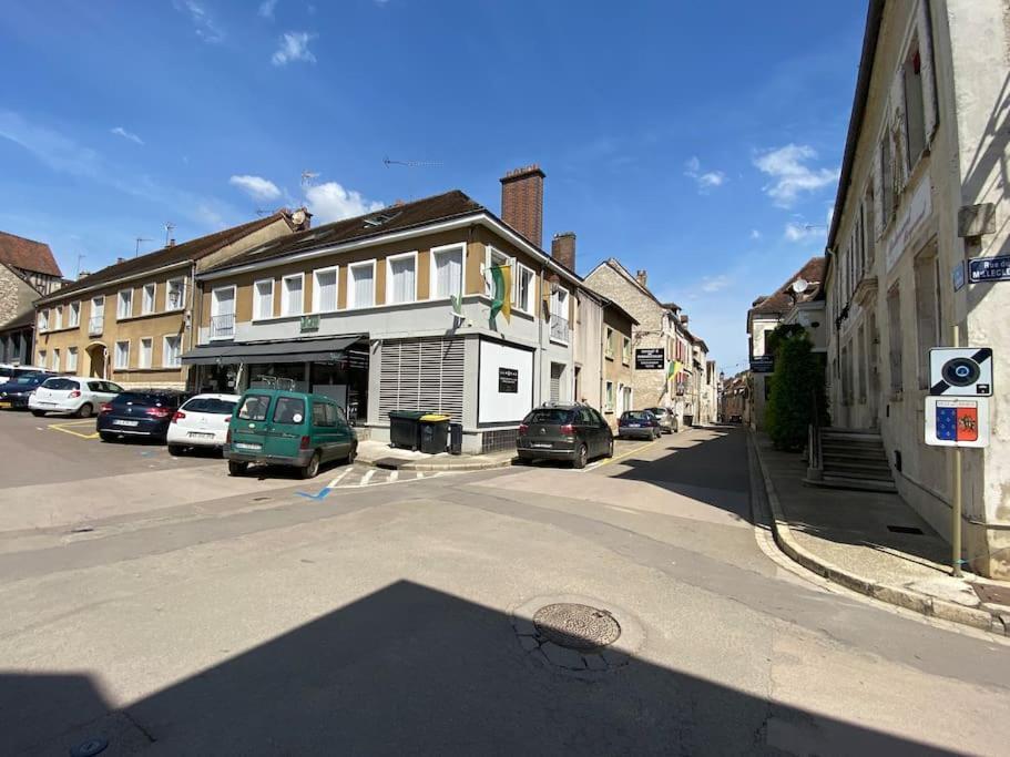 La Belle Cuvee - Plein Centre-Ville Chablis Bagian luar foto